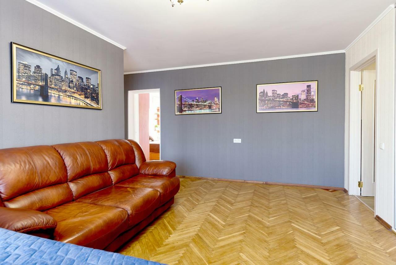 L3-82 Main Street- Modern New Three 3 Separate 3Bedrooms 100 M2 - Central Location, Metro Palace Of Sports - Gulliver Mall, Arena City Kyjev Exteriér fotografie
