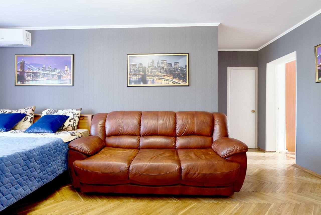 L3-82 Main Street- Modern New Three 3 Separate 3Bedrooms 100 M2 - Central Location, Metro Palace Of Sports - Gulliver Mall, Arena City Kyjev Exteriér fotografie
