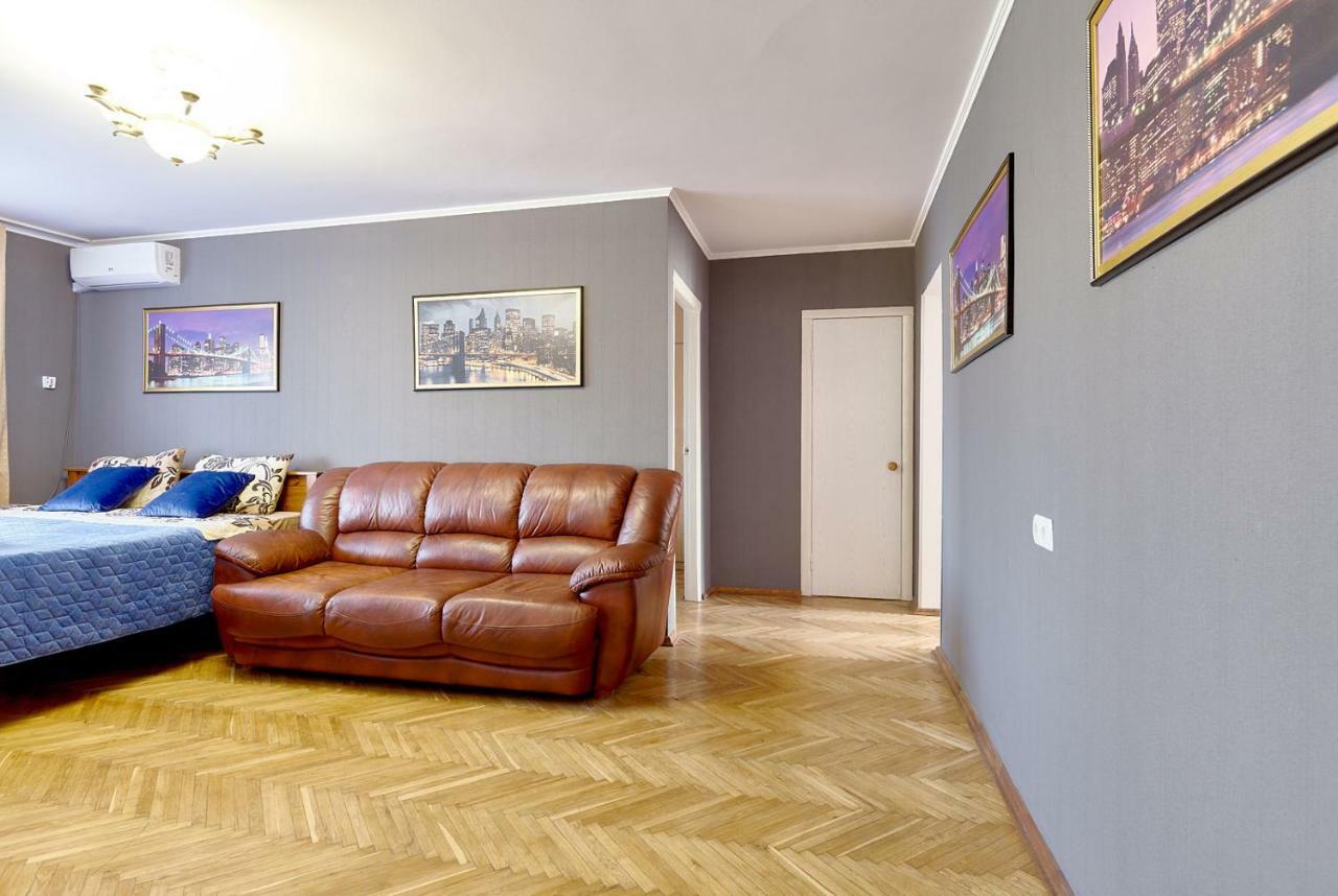 L3-82 Main Street- Modern New Three 3 Separate 3Bedrooms 100 M2 - Central Location, Metro Palace Of Sports - Gulliver Mall, Arena City Kyjev Exteriér fotografie