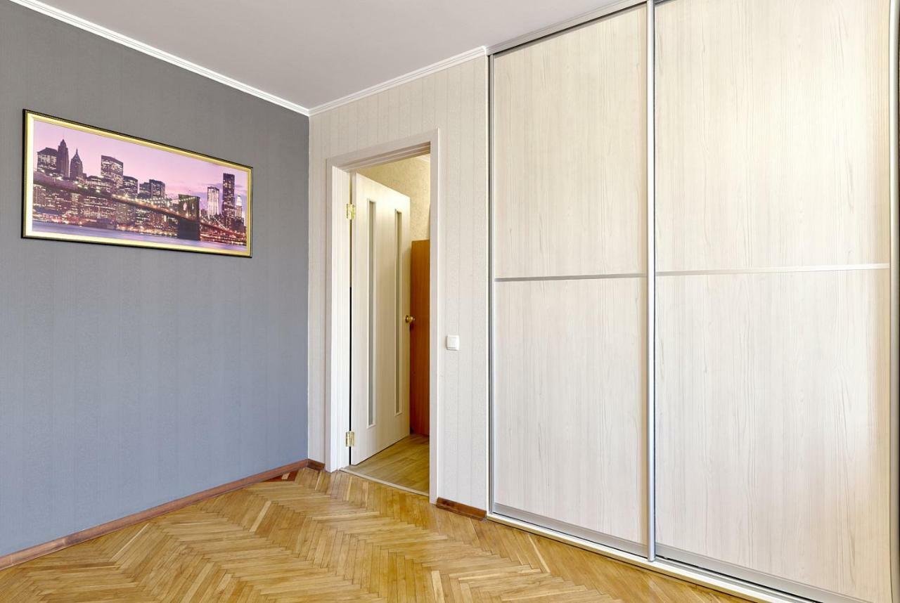 L3-82 Main Street- Modern New Three 3 Separate 3Bedrooms 100 M2 - Central Location, Metro Palace Of Sports - Gulliver Mall, Arena City Kyjev Exteriér fotografie
